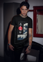 Japanese Wave Graphic Oversized T-Shirt for Men - Image 7