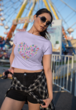 "Grateful Heart" Typographic Graphic Crop Top - Image 3