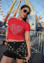 "Grateful Heart" Typographic Graphic Crop Top - Image 4