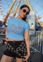"Grateful Heart" Typographic Graphic Crop Top - Image 7